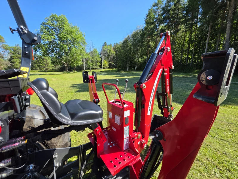 2023 MASSEY FERGUSON 2860E