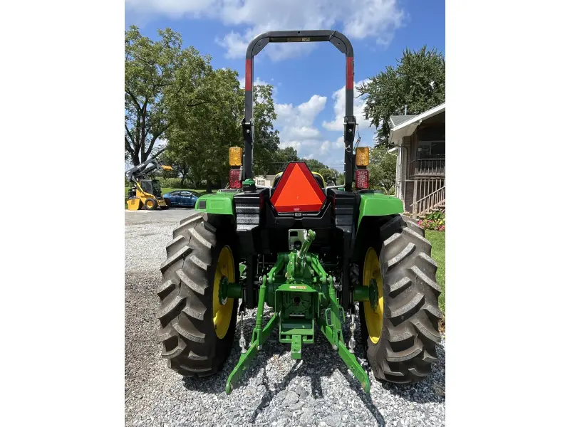 2024 JOHN DEERE 4044M