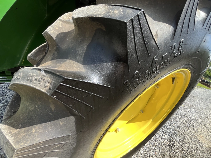 2024 JOHN DEERE 4044M