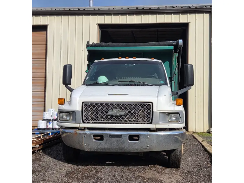2004 CHEVROLET-GMC 5500 TOPKICK