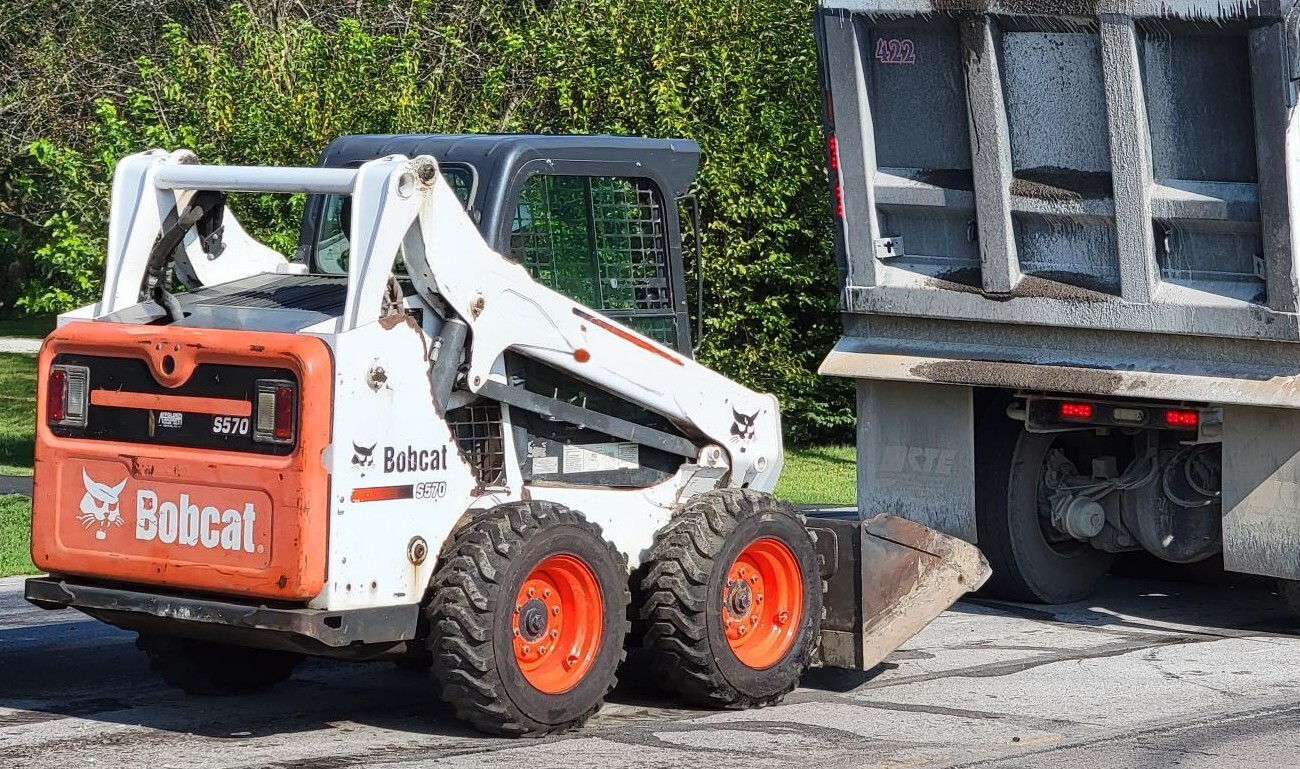 2013 BOBCAT S570 in Indianapolis, IN
