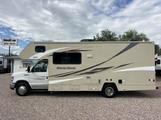 2018 WINNEBAGO MINNIE WINNIE 25B