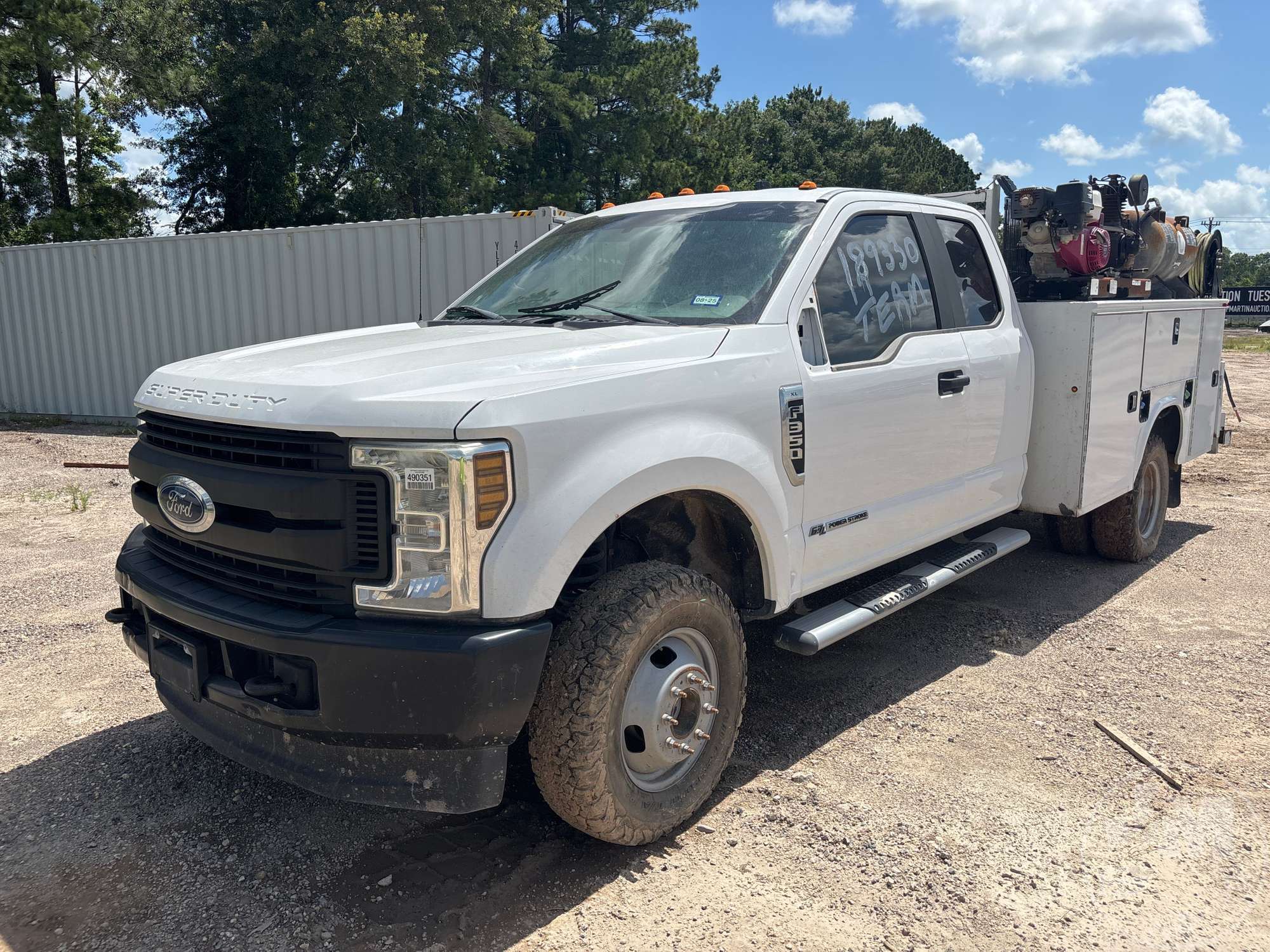 2019 FORD F-350XL SD EXTENDED CAB 4X4 MECHANICS TRUCK in Cleveland, TX
