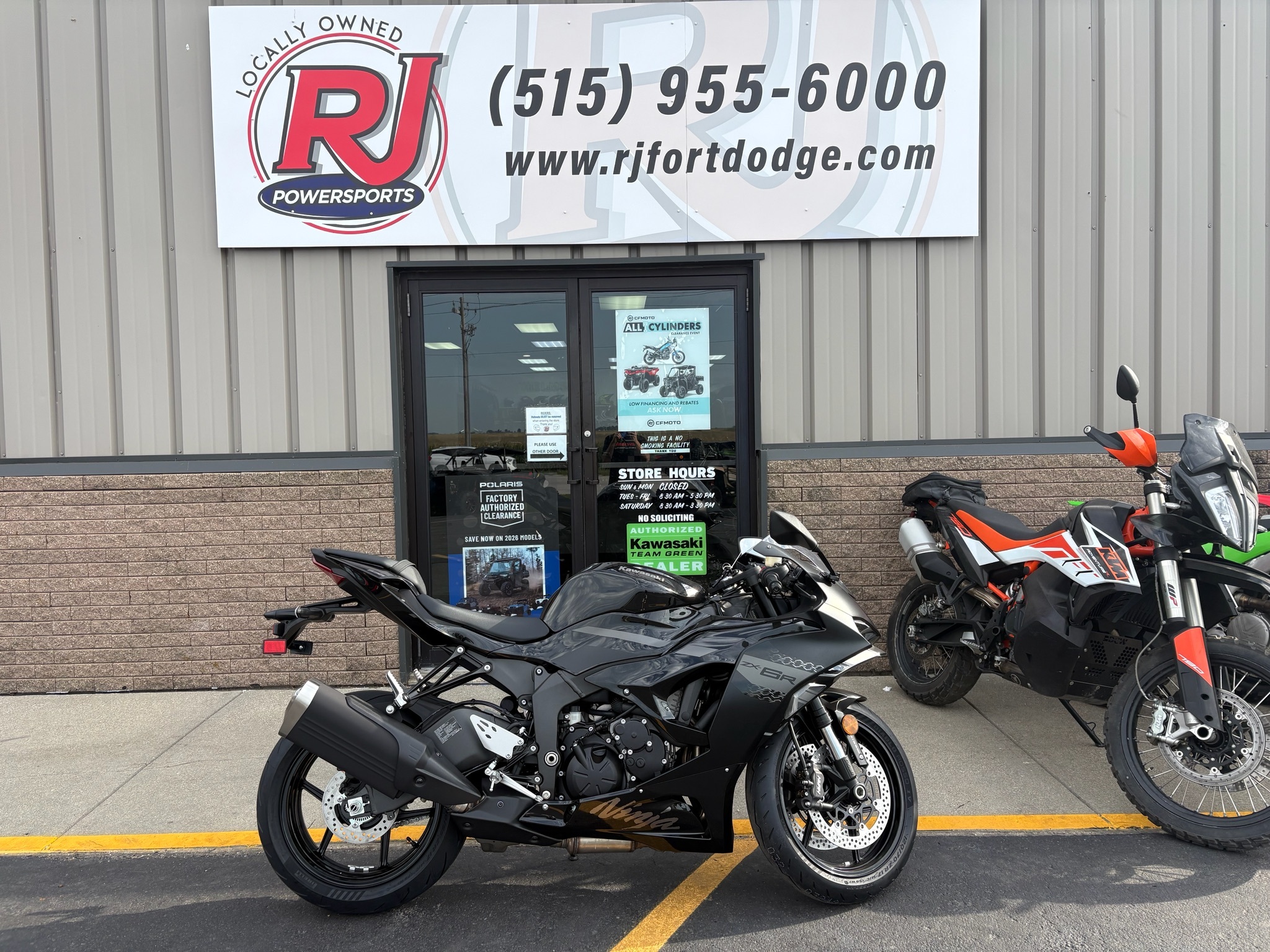 2027 Kawasaki Ninja® ZX™-6R ABS ABS in Fort Dodge, IA