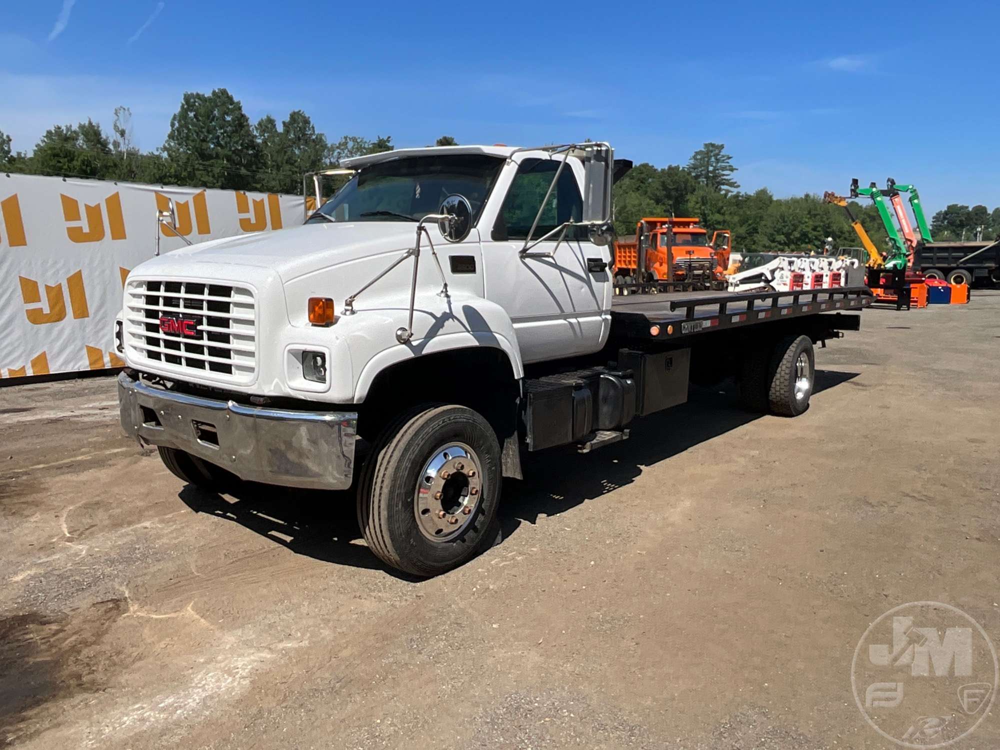 1999 CHEVROLET C6500 in Atkinson, NH
