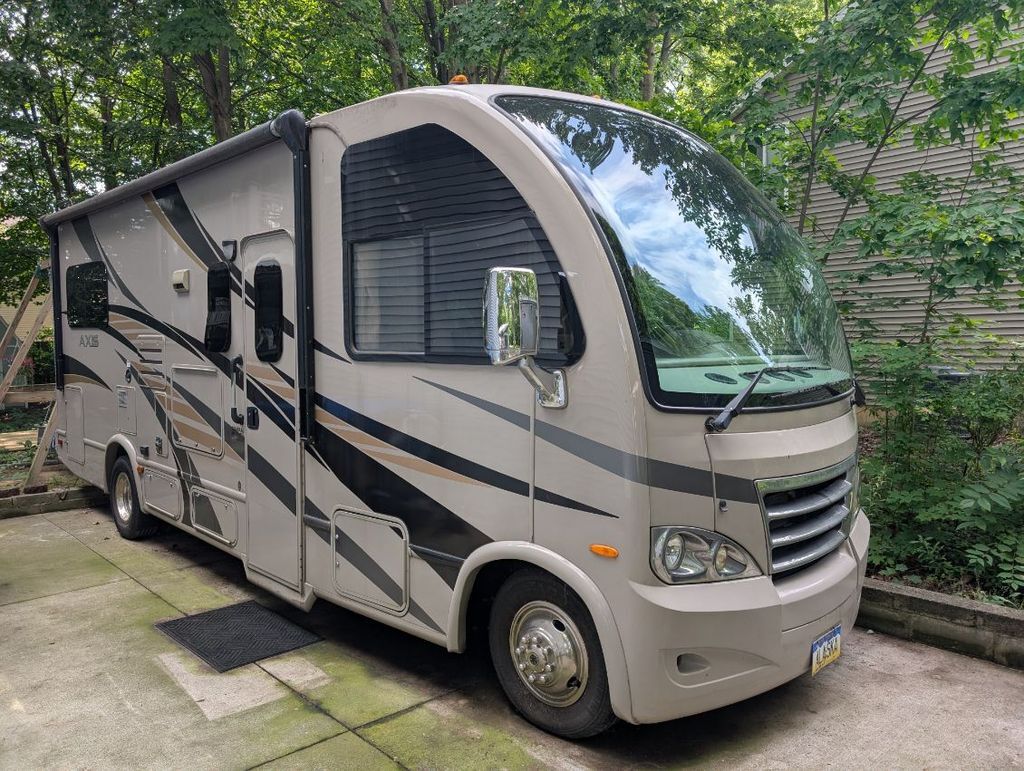 2015 Thor Motor Coach Axis 24.1 in wyoming MI