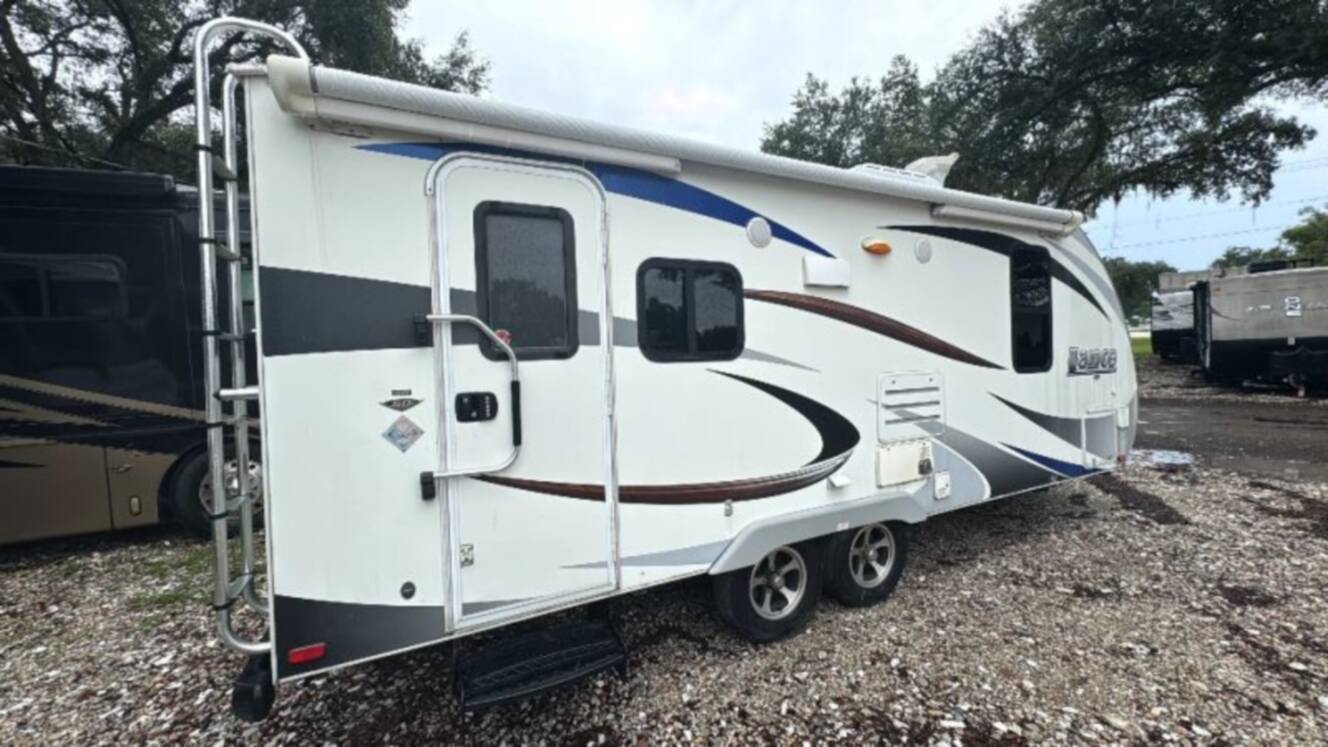 A photo of this 2016 Lance Lance 1995