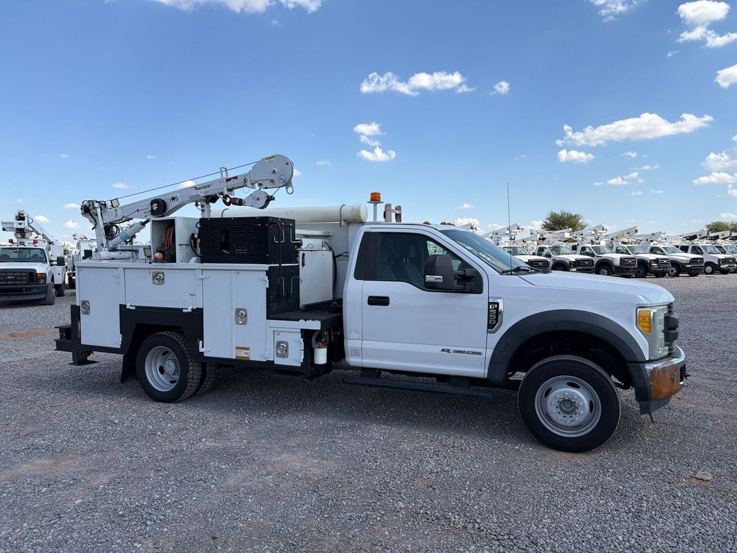 2017 FORD F550 in Yukon, OK