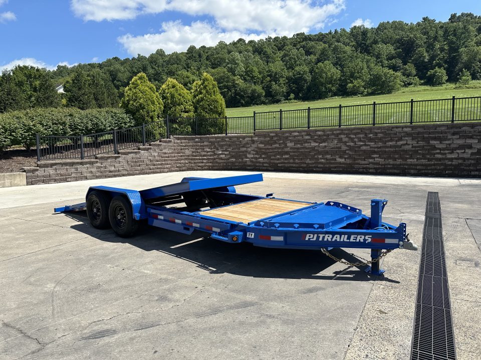2027 PJ Trailers TY1 in Cocolamus, PA