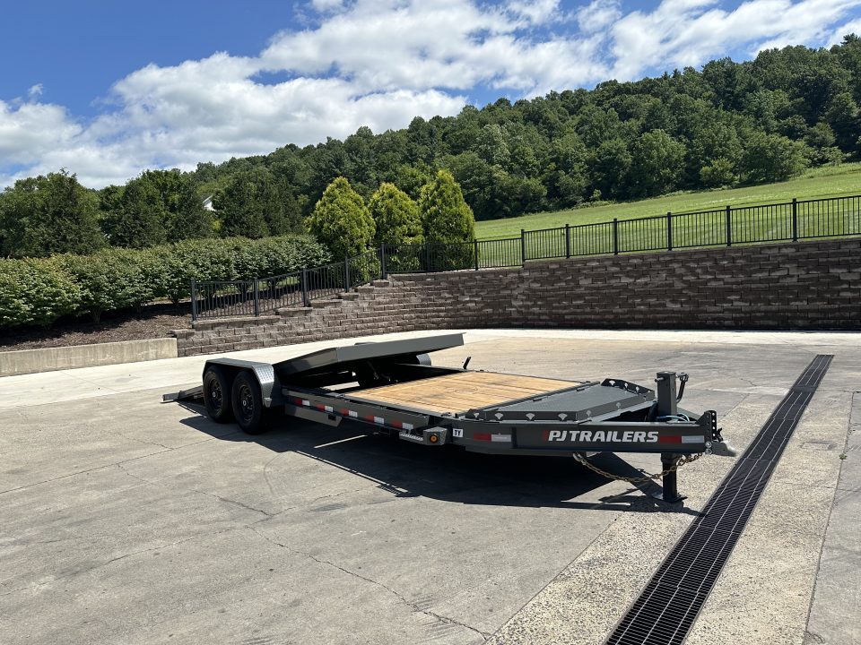 2027 PJ Trailers TY1 in Cocolamus, PA