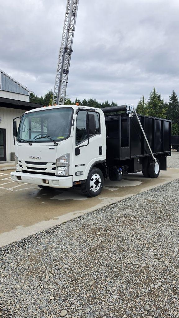2019 ISUZU NPR HD in Port Orchard, WA
