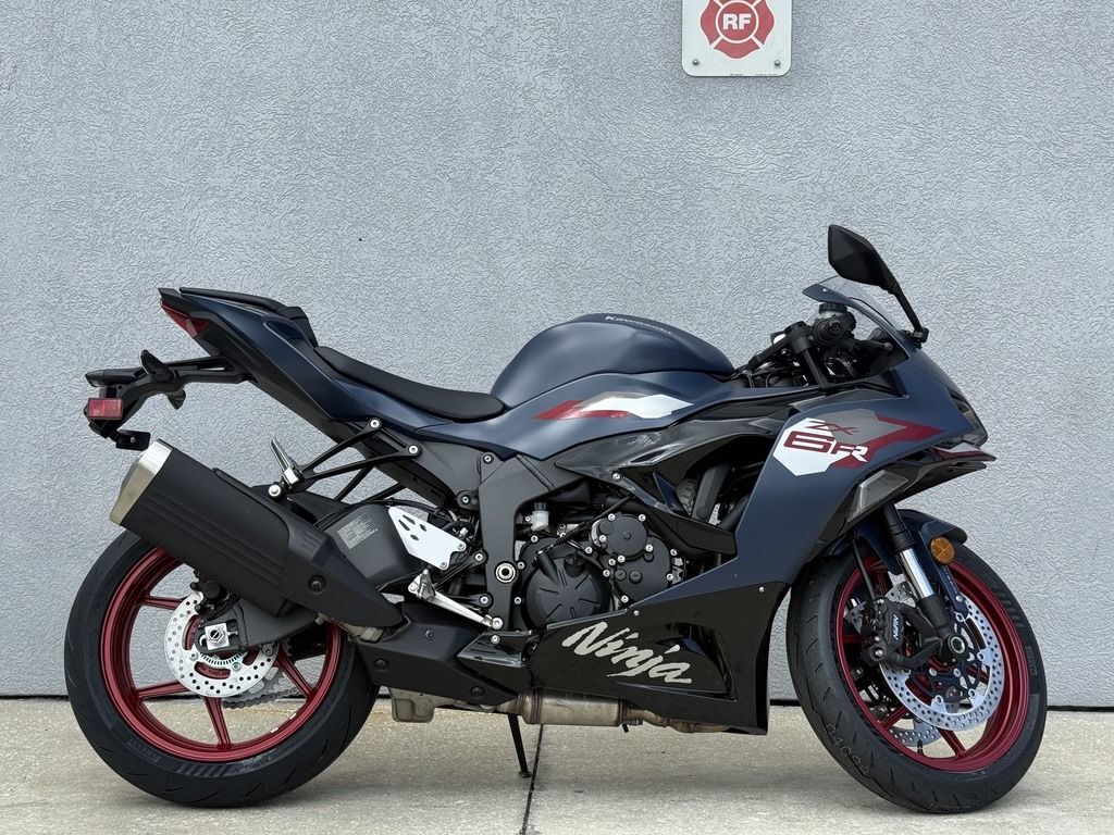 2027 Kawasaki Ninja® ZX -6R ABS ABS in Cocoa, FL