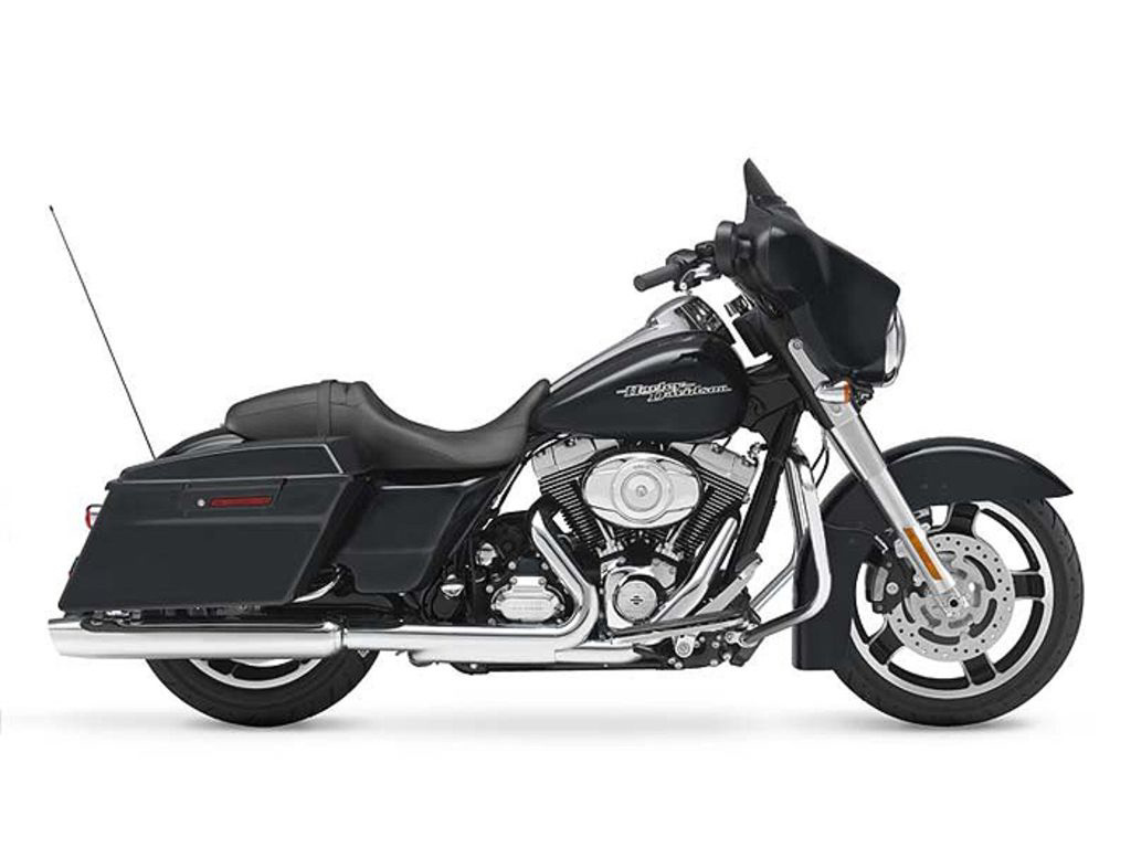 2013 Harley-Davidson Street Glide FLHX in Tinley Parl, IL