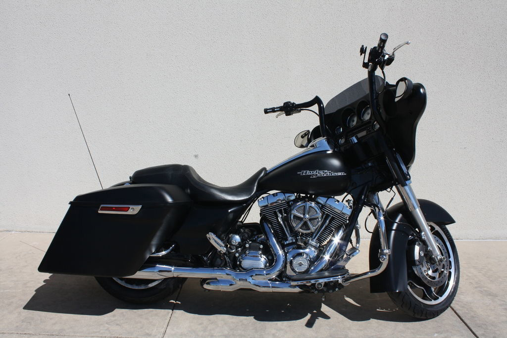 2012 Harley-Davidson Street Glide FLHX in Fort Worth, TX