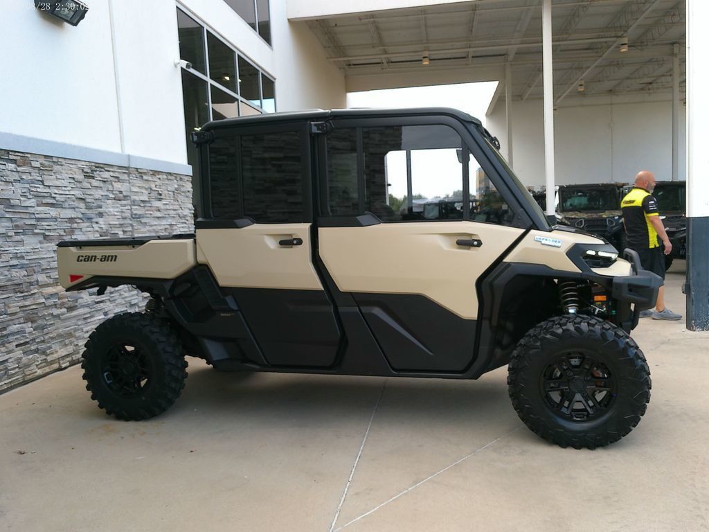 2026 Can-Am Defender MAX Limited HD11 Desert Tan & Carbon Black in hudson oaks TX