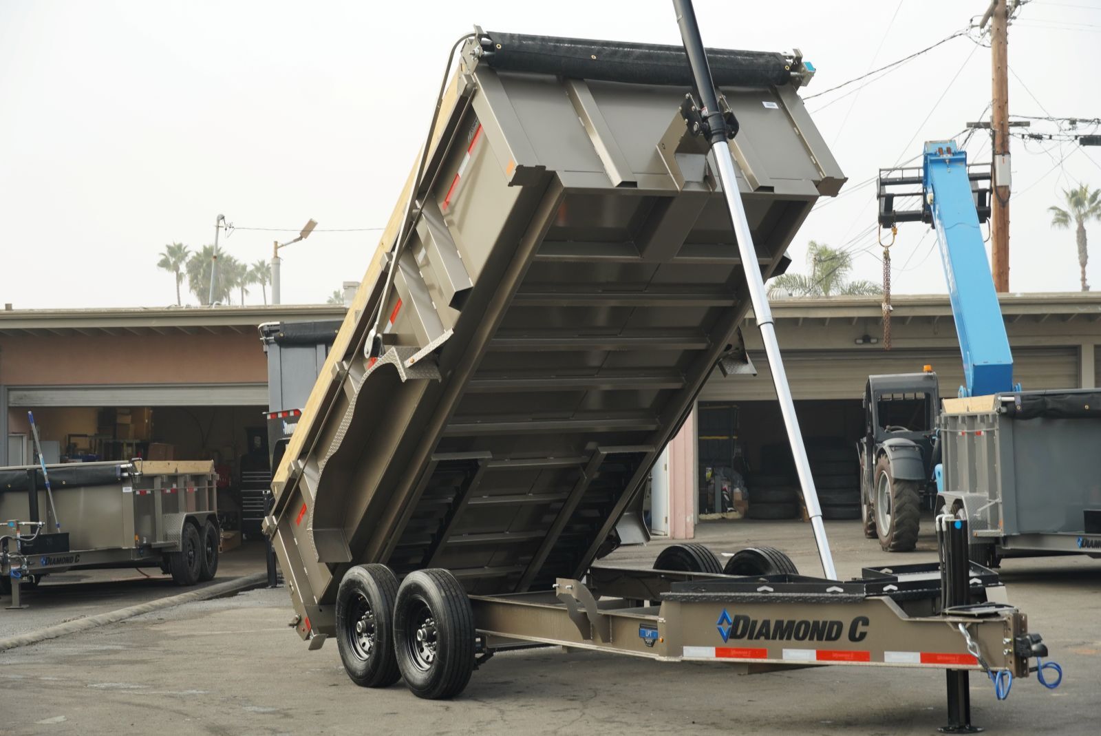 2026 Diamond C LPT 14'x82'' 15.5K GVWR HEAVY DUTY DUMP TRAILER PACESET in Oceanside, CA