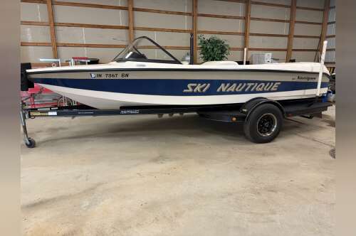 1999 Correct Craft Closed Bow Ski Nautique EFI in la porte IN