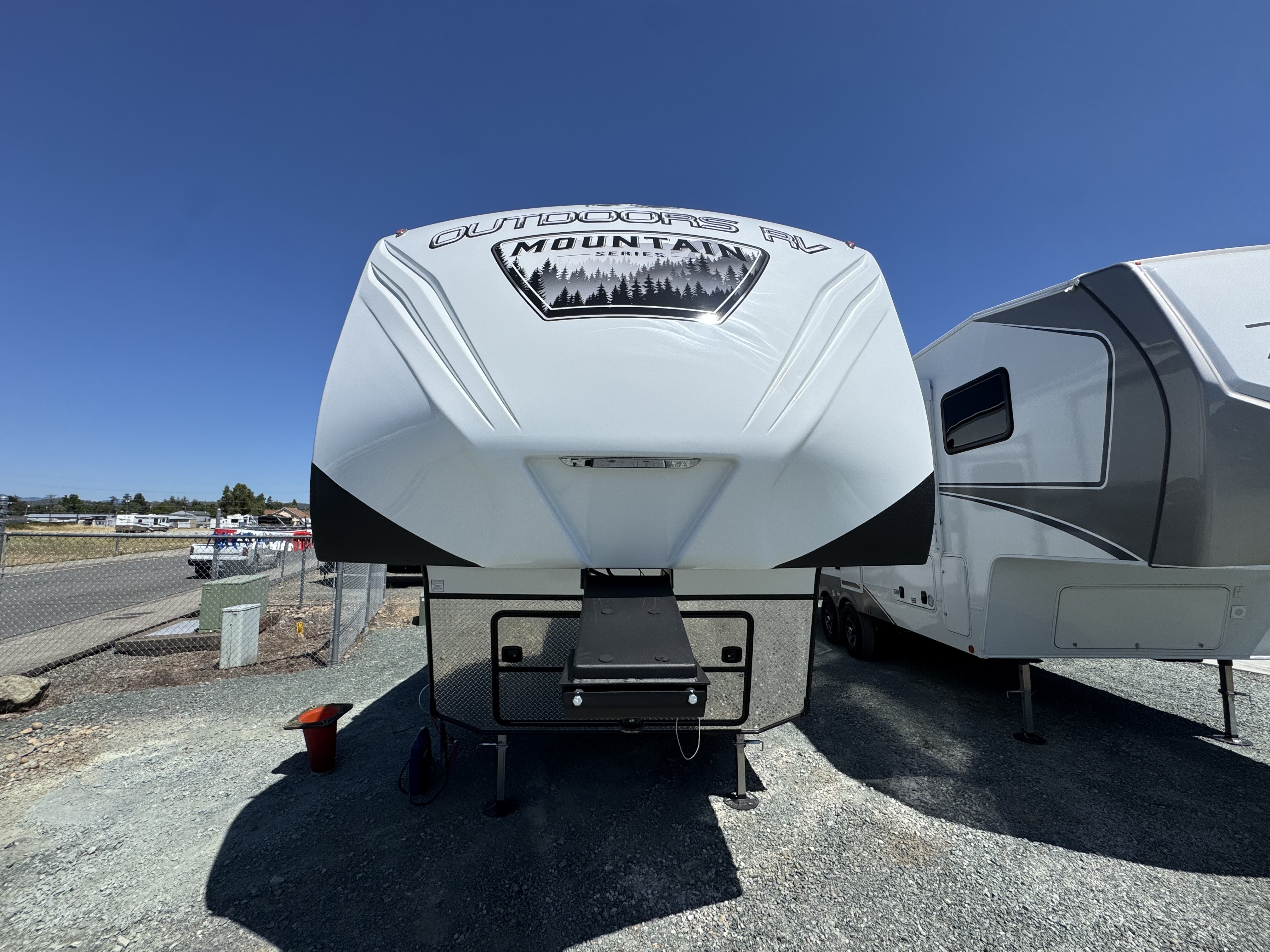 2027 Outdoors Rv Mountain Glacier Peak F26RKS in grants pass OR