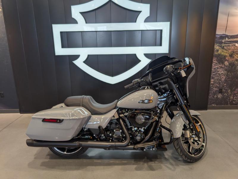 2026 Harley-Davidson STREET GLIDE in Appleton, WI