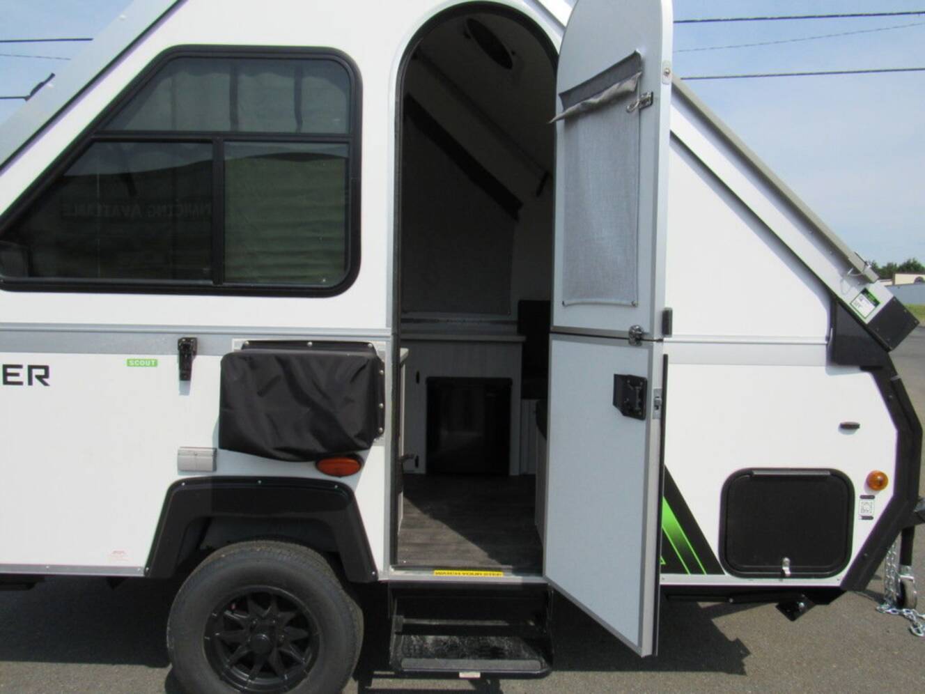 A photo of this 2027 Aliner Scout