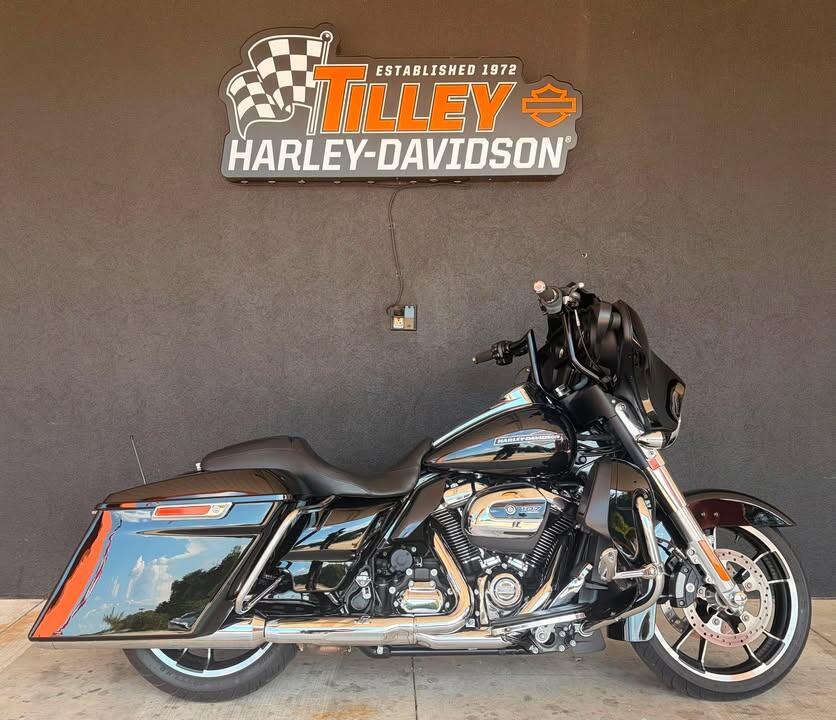 2021 Harley-Davidson Street Glide in Statesville, NC