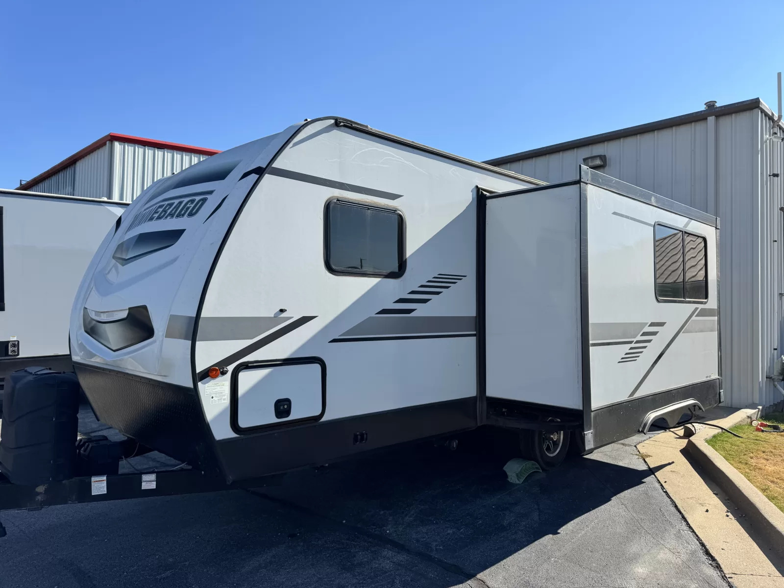 2022 Winnebago Micro Minnie 2327TB in tulsa OK