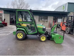 2024 John Deere X739