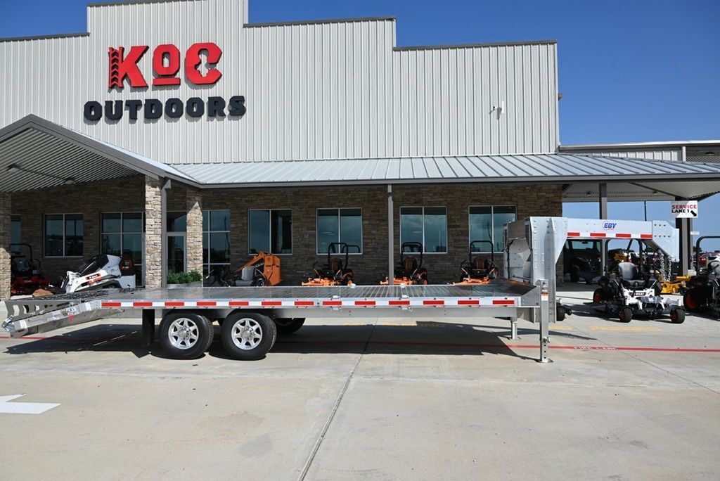 2026 Eby Tradesman 24'6" X 102" Aluminum Deckover GN in Caldwell, TX