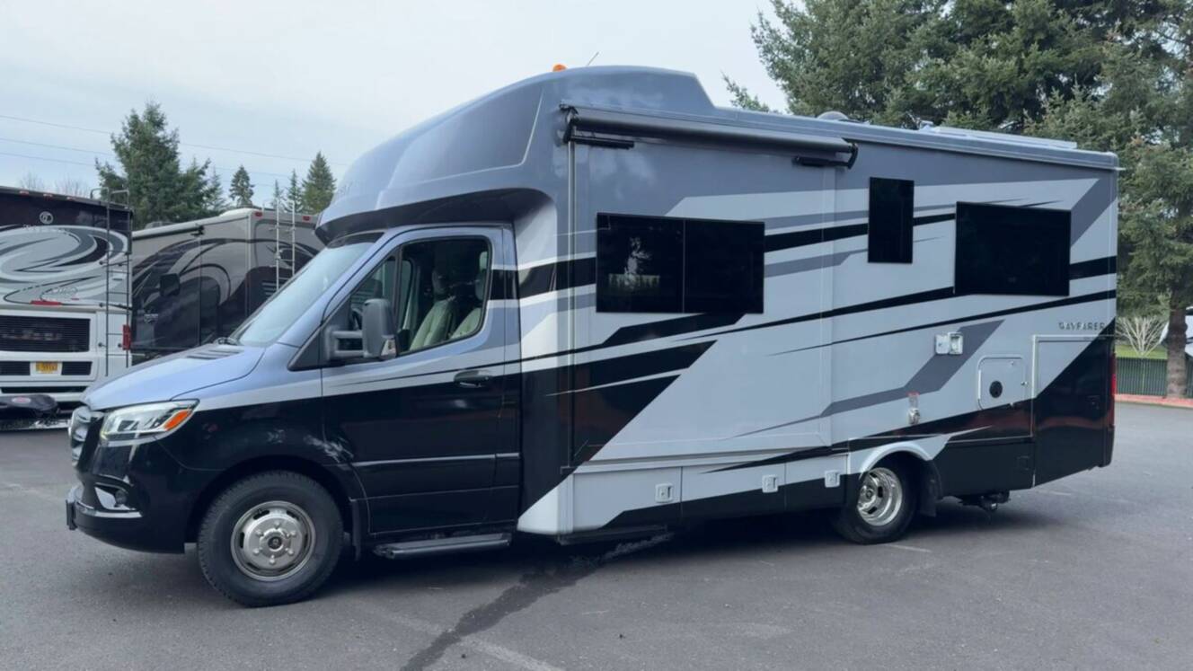 A photo of this 2026 Tiffin Wayfarer 25XLW