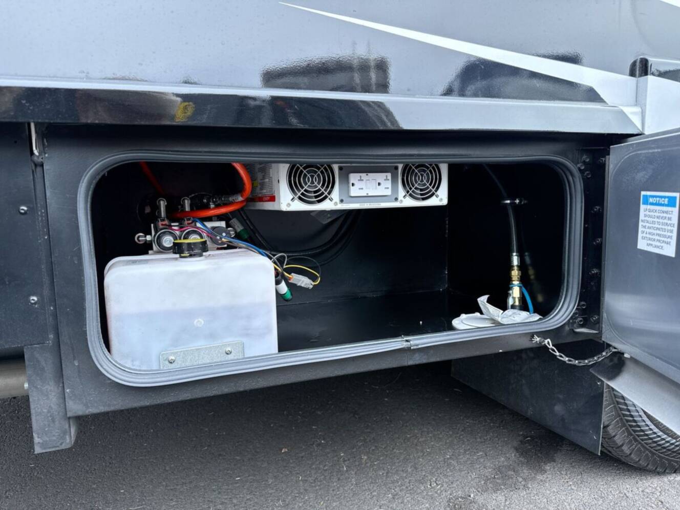 A photo of this 2026 Tiffin Wayfarer 25XLW