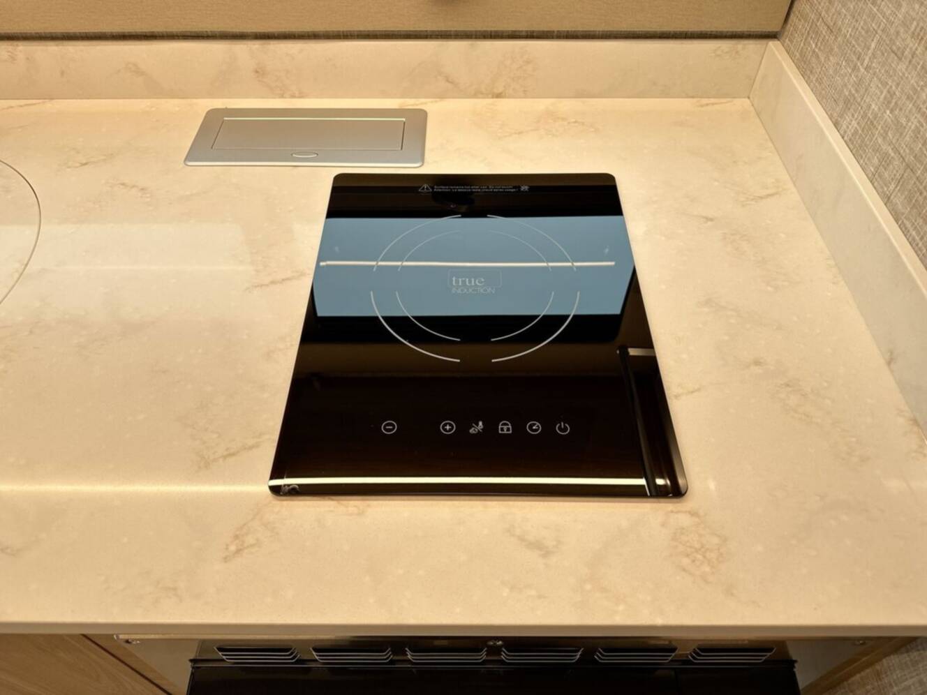 A photo of this 2026 Tiffin Wayfarer 25XLW