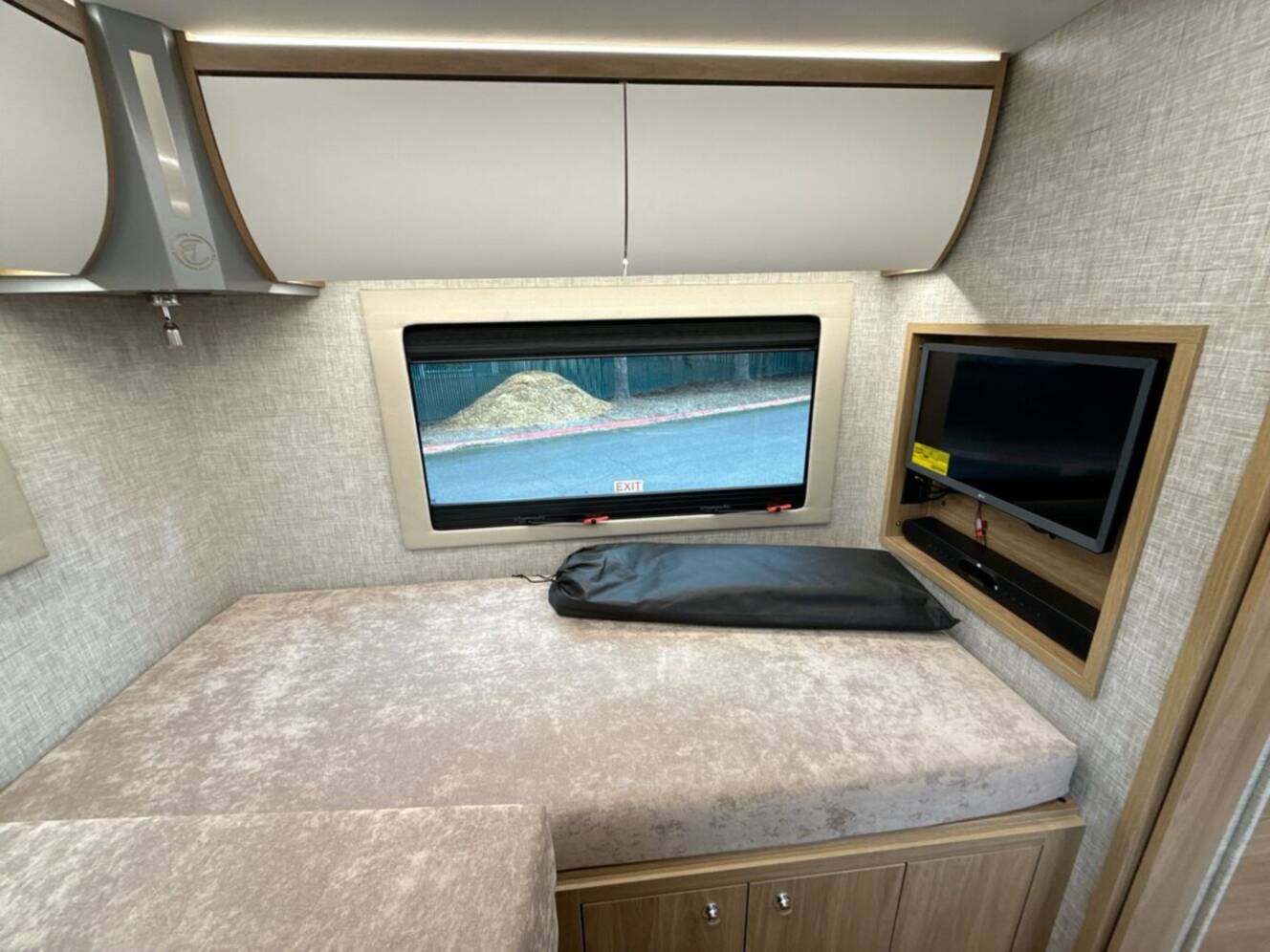A photo of this 2026 Tiffin Wayfarer 25XLW
