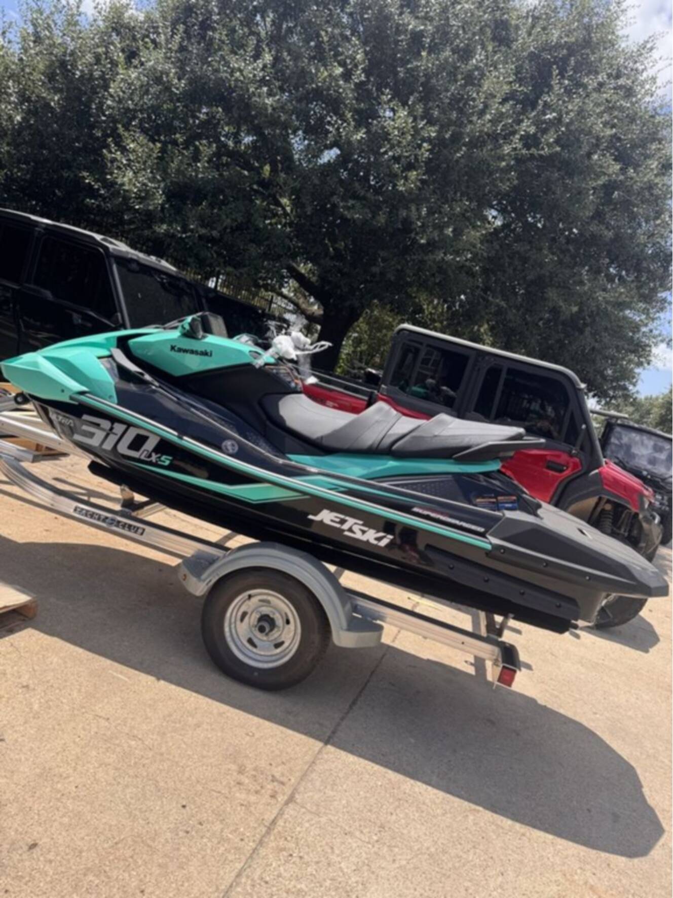 A photo of this 2026 Kawasaki Jet Ski® Ultra® 310 LX-S