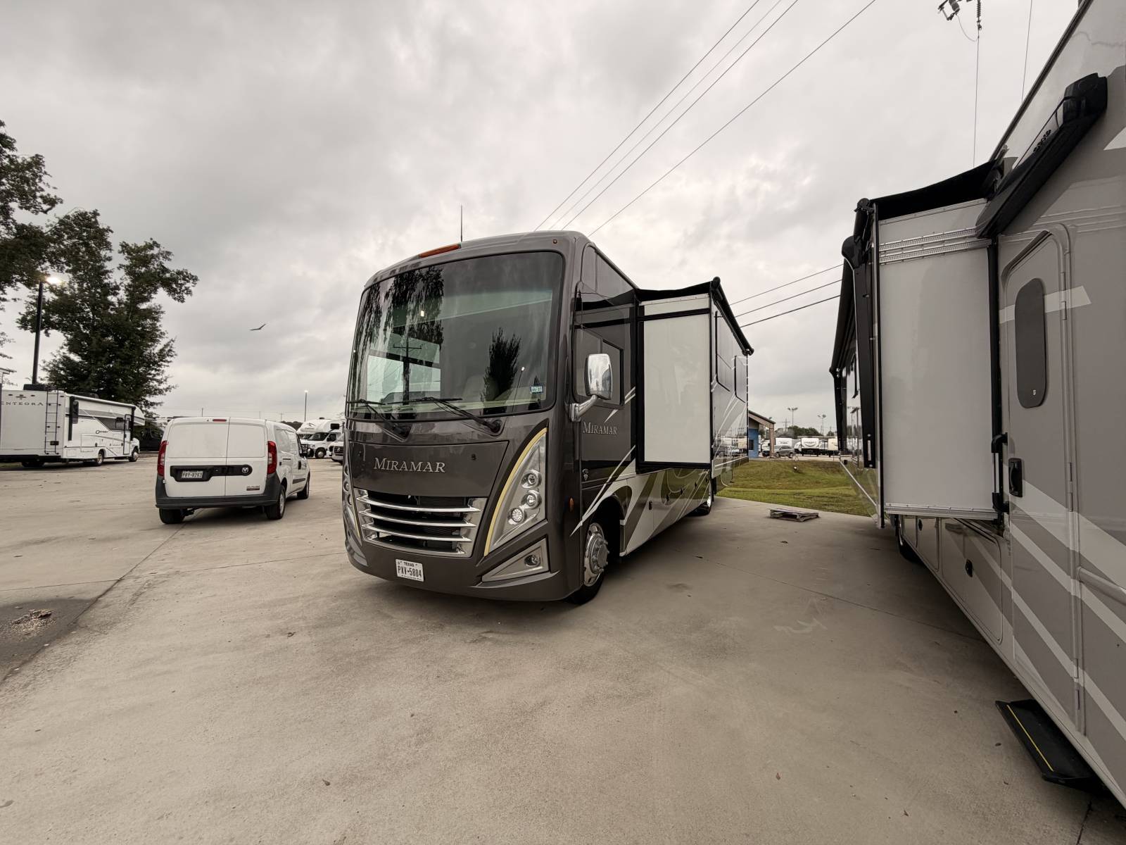 2022 Thor Motor Coach MIRAMAR 35.2 in conroe TX