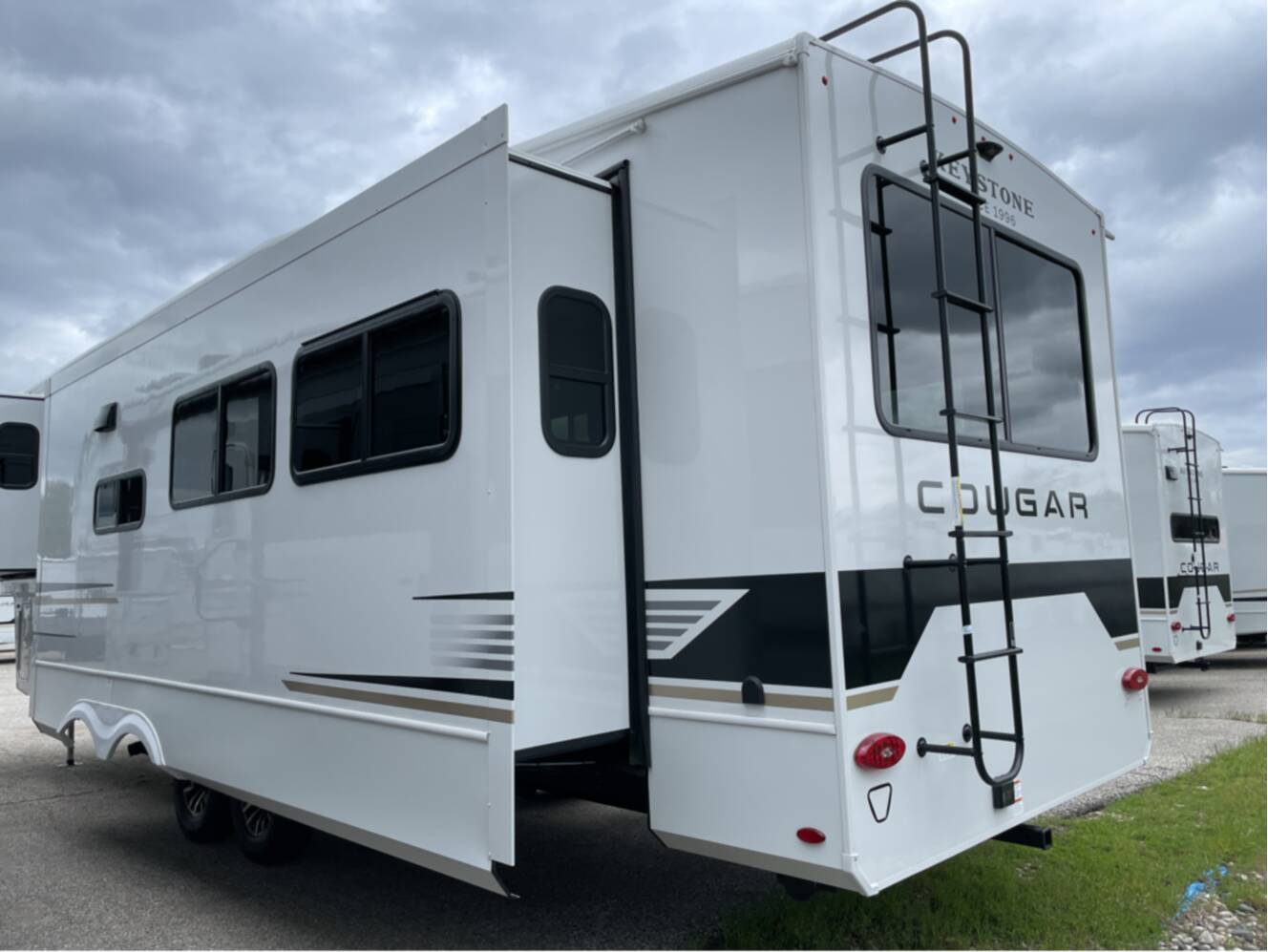 A photo of this 2026 Keystone Cougar 320RDS