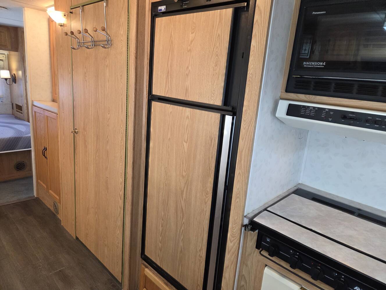 A photo of this 1997 Georgie Boy Cruise Master 3415