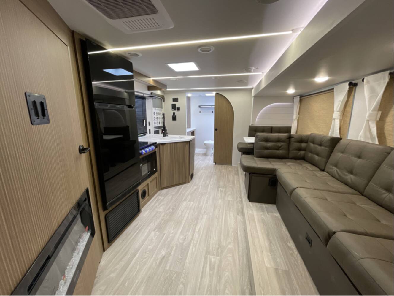 A photo of this 2026 Forest River Salem Cruise Lite 25ICE