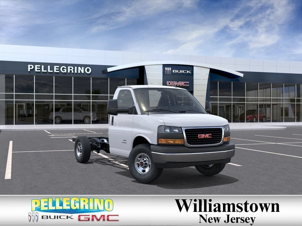 2025 GMC Savana Cutaway 3500 in Williamstown, NJ