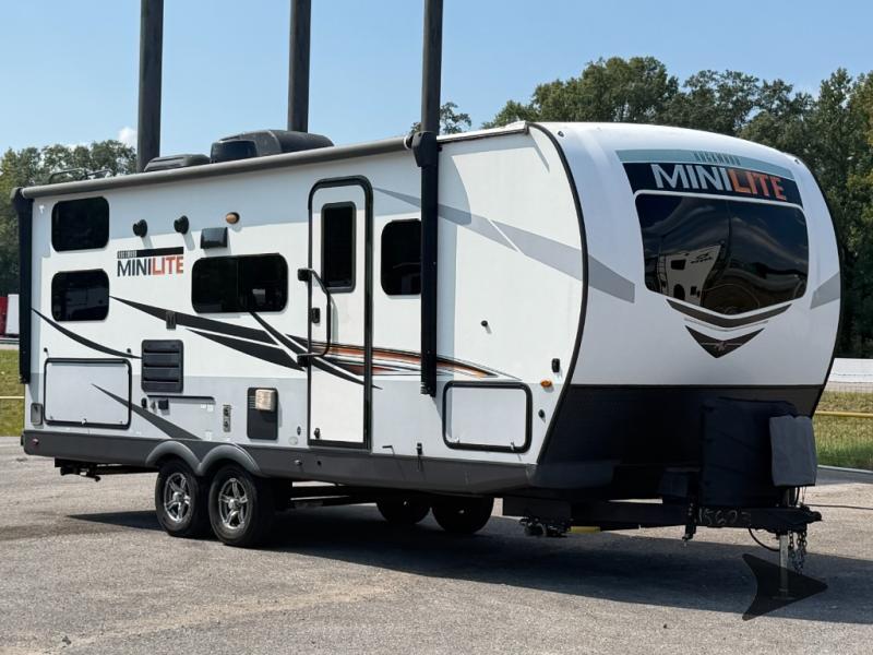 2021 Forest River Rv Rockwood Mini Lite 2509S in calera AL