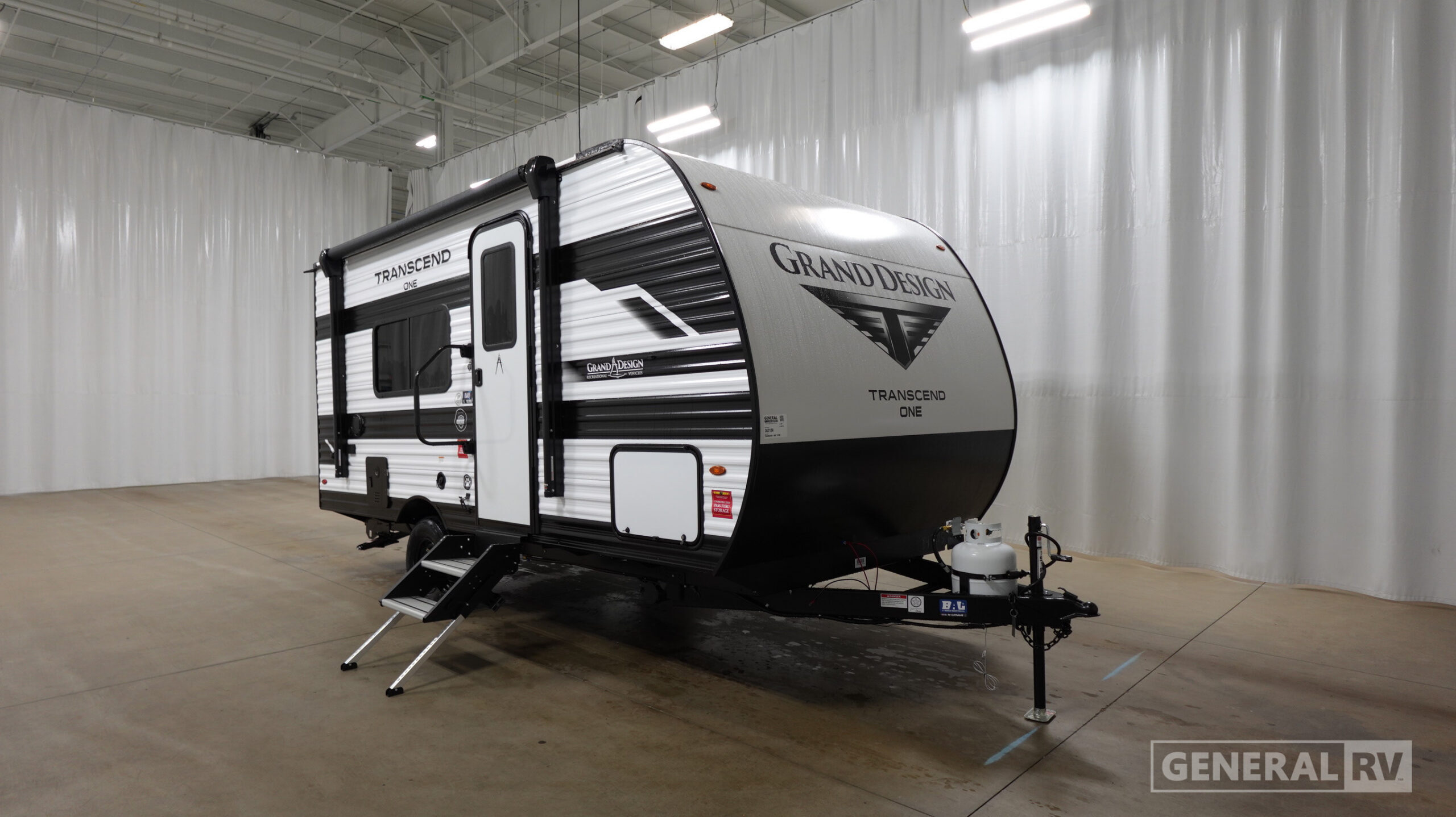 2027 Grand Design TRANSCEND-ONE 151RB in north canton OH