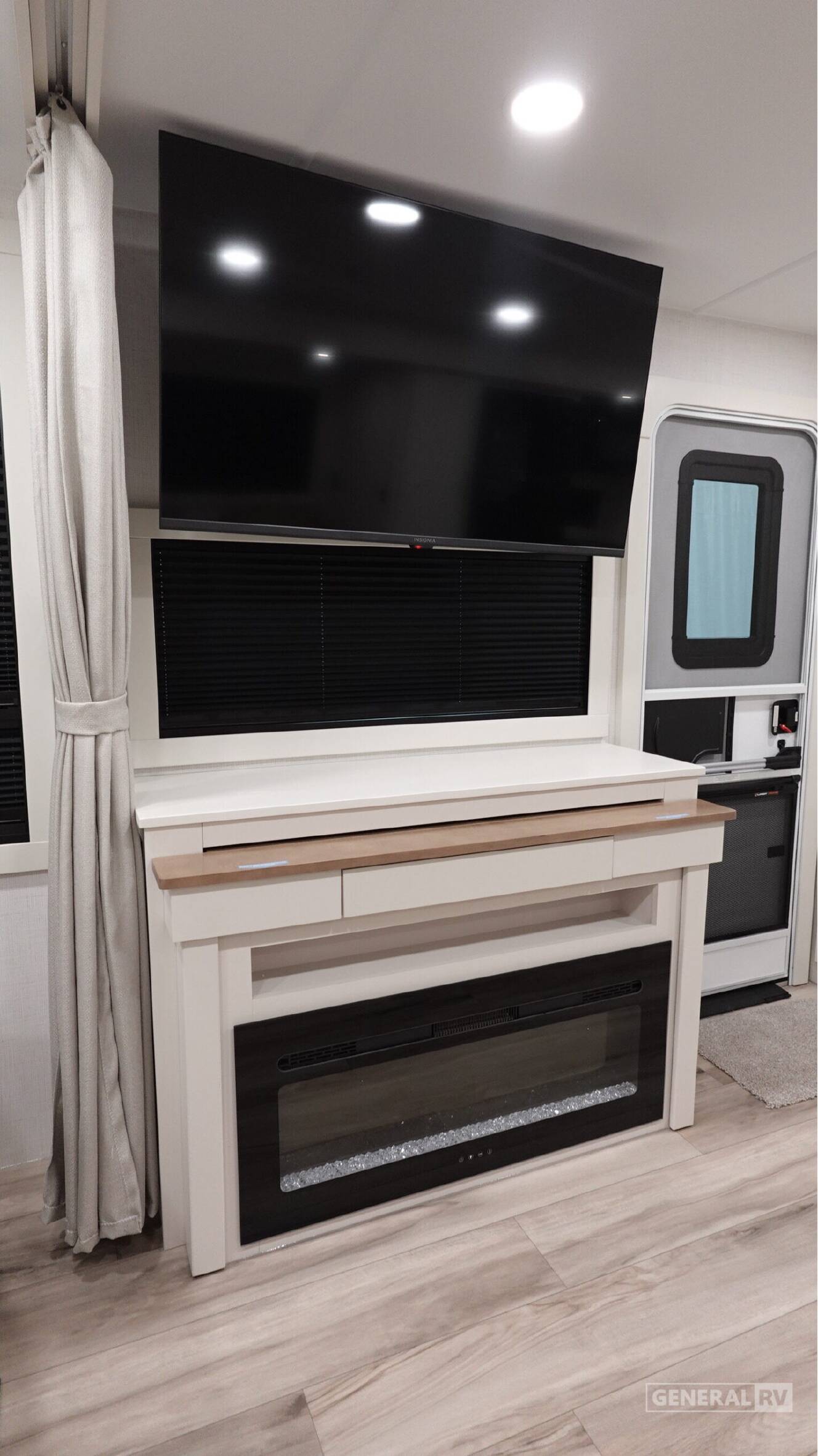 A photo of this 2027 Brinkley MODEL I 235