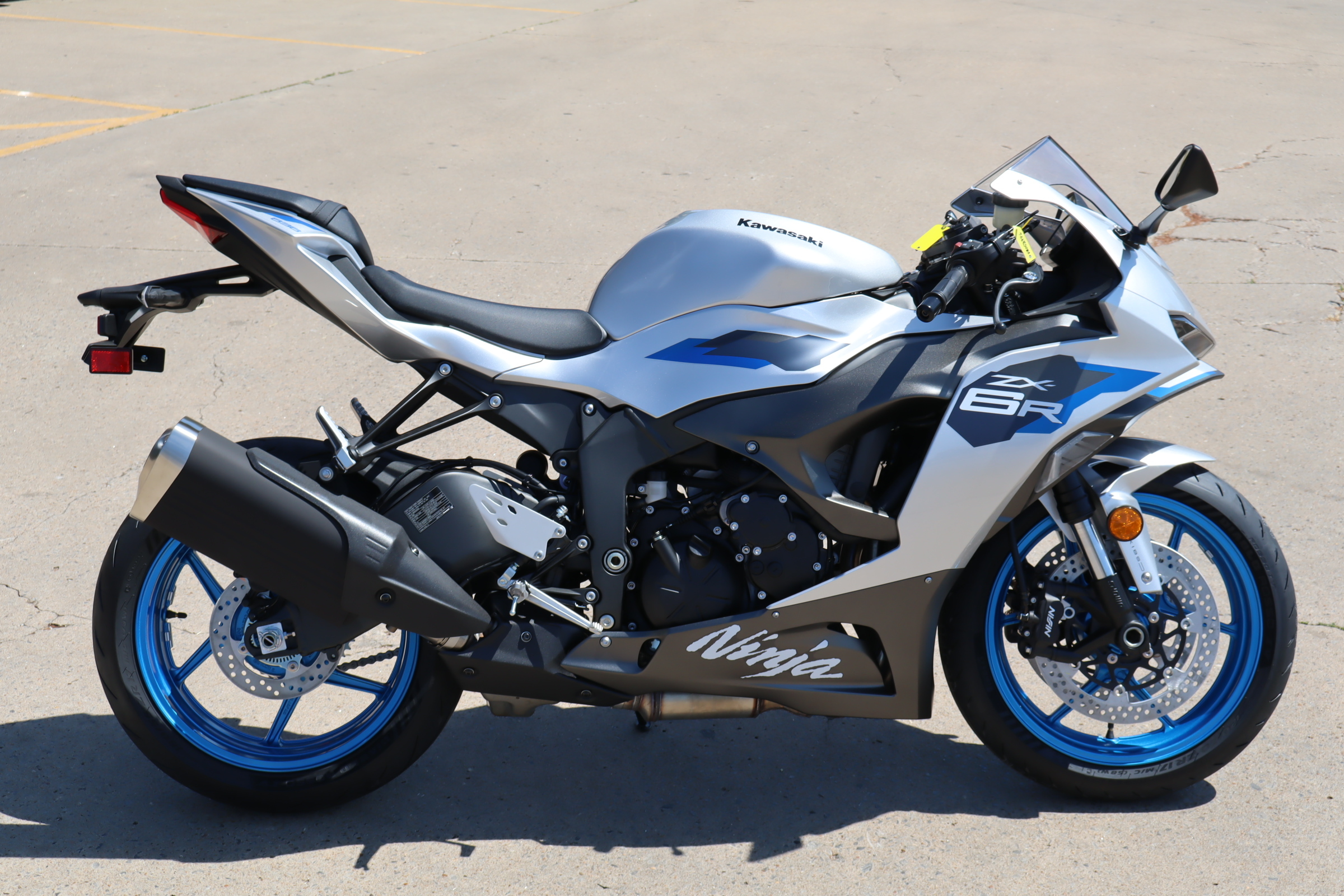 2027 Kawasaki NINJA ZX-6R ABS ABS in Fayetteville, AR