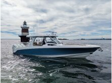 Boston Whaler 350 Realm Review image