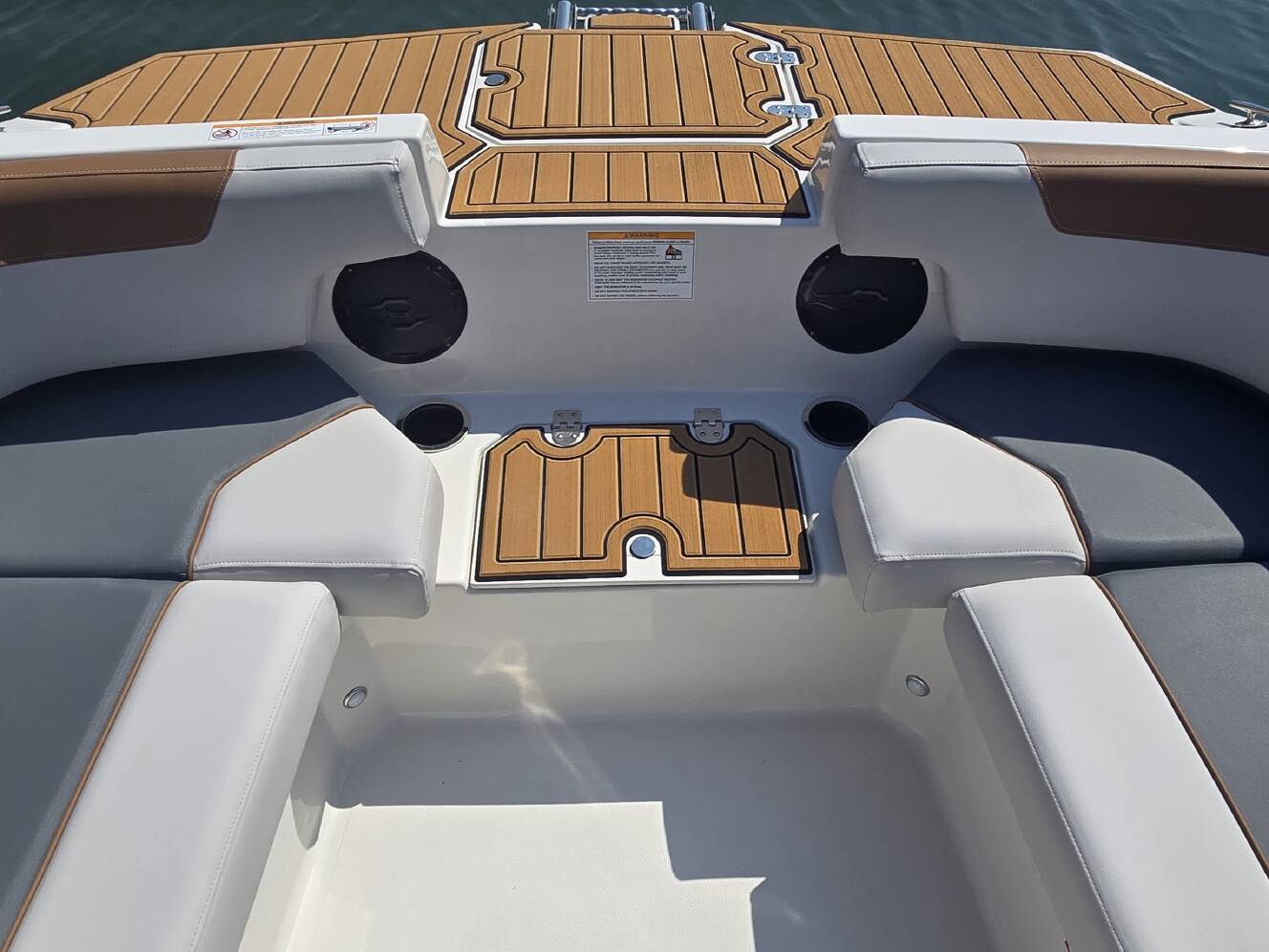 A photo of this 2027 Starcraft 191SVXOB