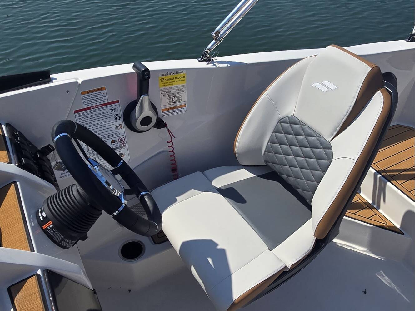 A photo of this 2027 Starcraft 191SVXOB