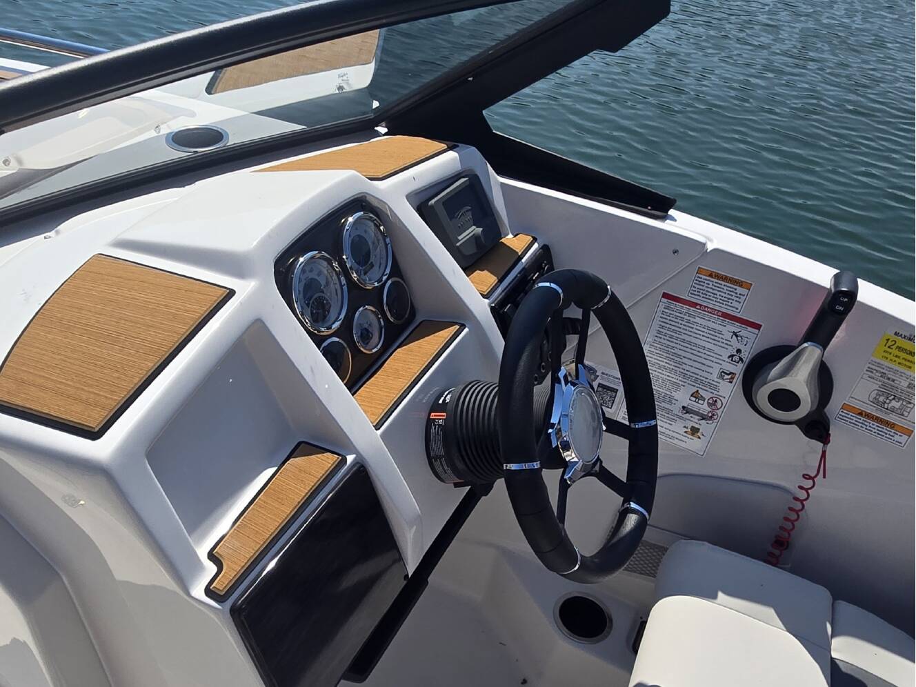 A photo of this 2027 Starcraft 191SVXOB