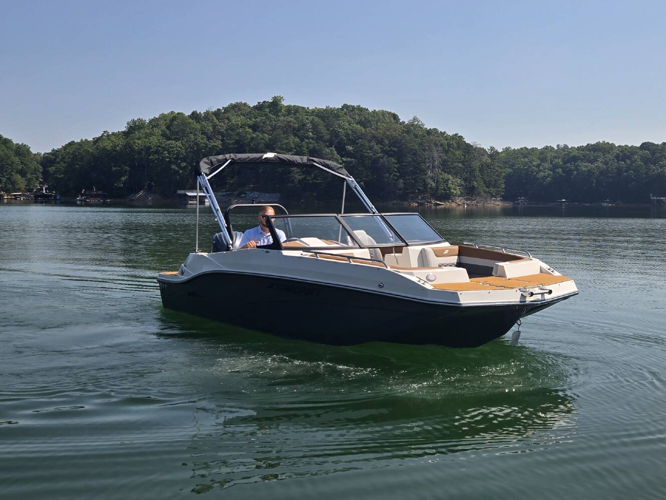 A photo of this 2027 Starcraft 191SVXOB