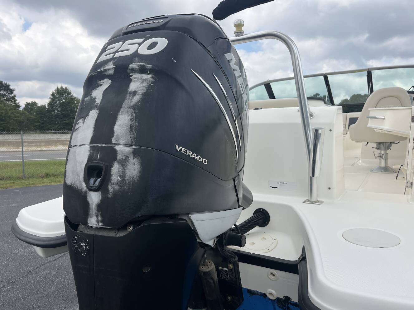 A photo of this 2013 Boston Whaler 230 VANTAGE