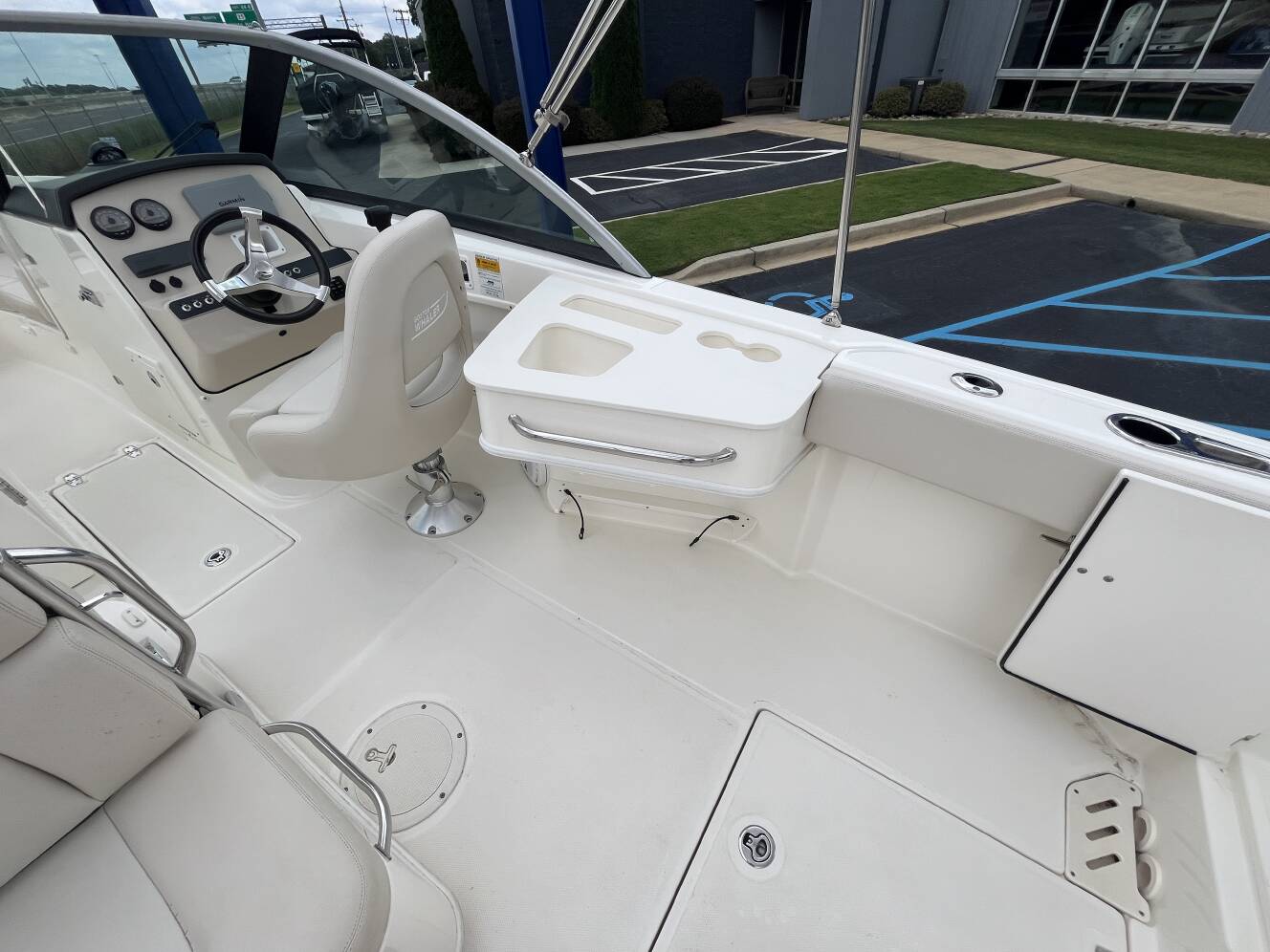 A photo of this 2013 Boston Whaler 230 VANTAGE