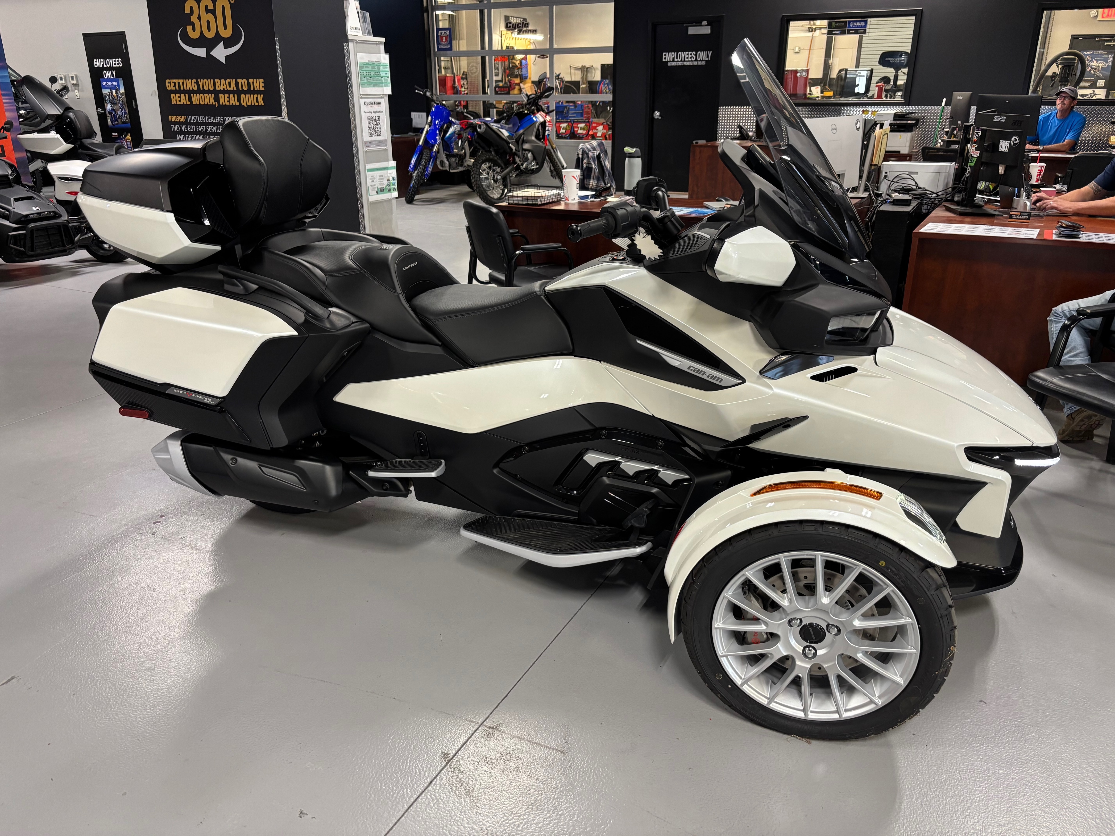 2026 Can-Am Spyder RT Limited RT LIMITED in Topeka, KS